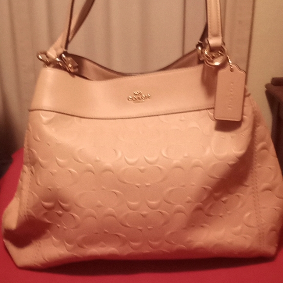 Coach Handbags - Coach Lexy Handbag